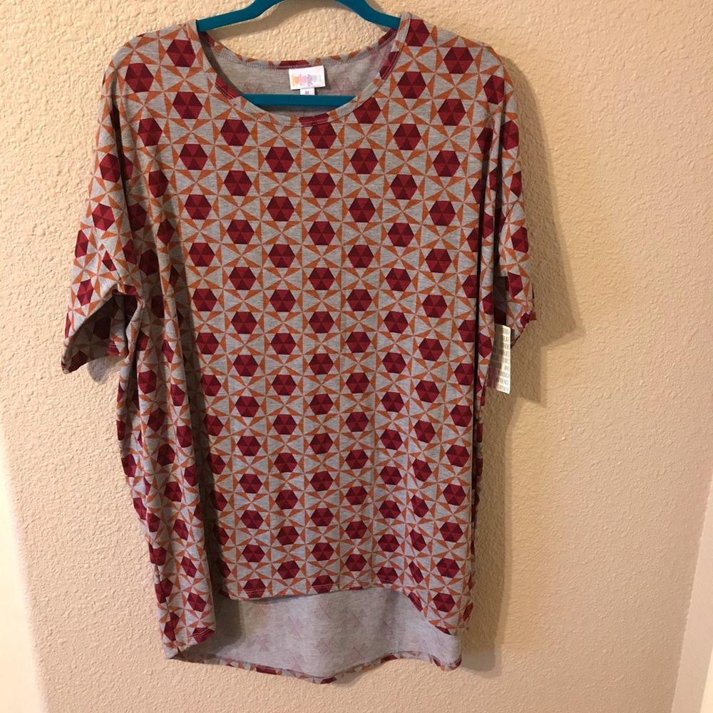 Lularoe Irma tee